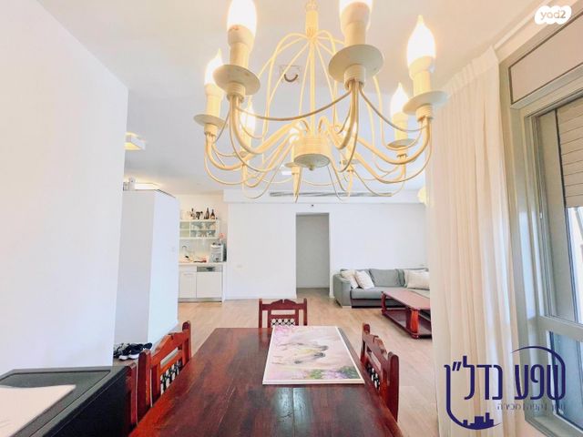 דירה, נחמיה תמרי, חולון