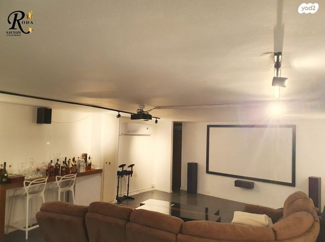 בית פרטי/ קוטג', סביון