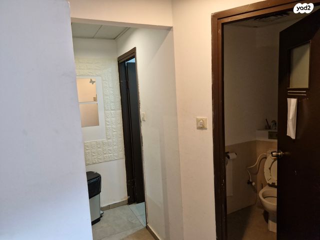 משרדים, לזרוב, ראשון לציון