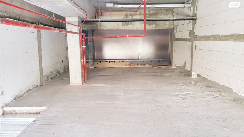 חנויות/ שטח מסחרי, רבי מנחם פרוש 12, בית שמש