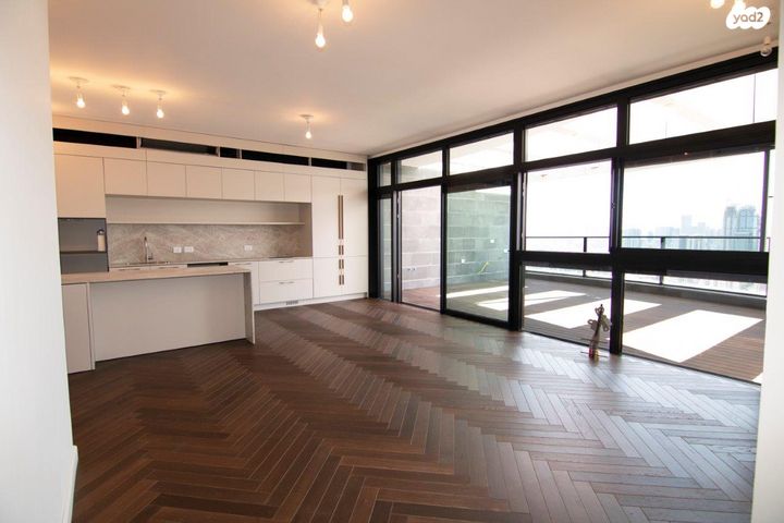 גג/ פנטהאוז, האשל, רמת גן