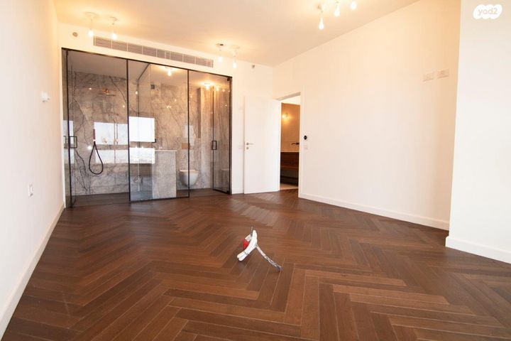 גג/ פנטהאוז, האשל, רמת גן