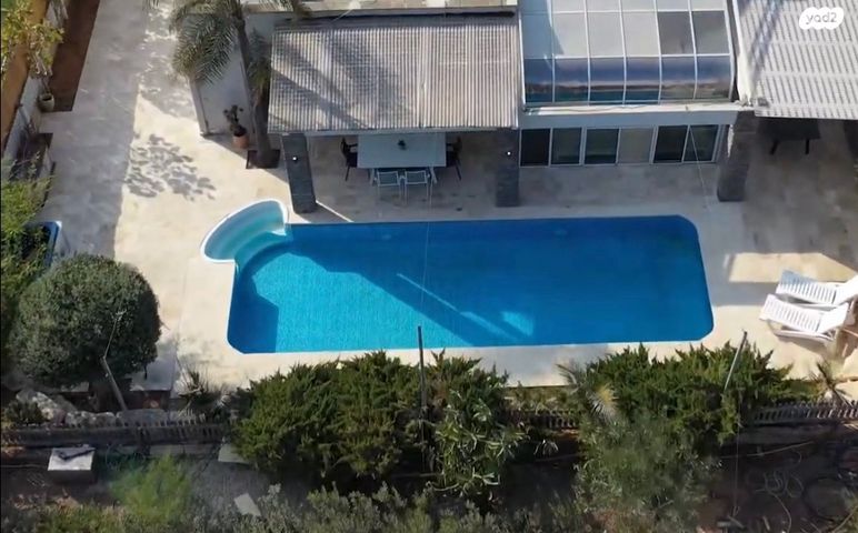 בית פרטי/ קוטג', המעוף, קיסריה