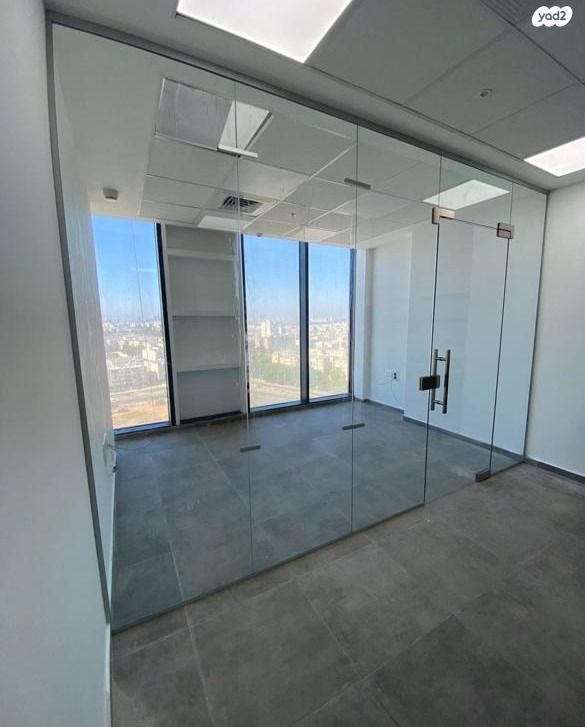 מודעת נכס, הרב ניסנבאום 37, בת ים