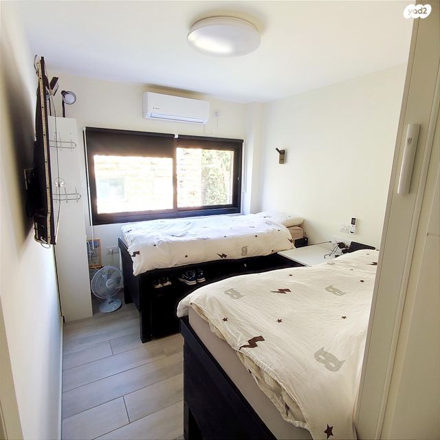 דירה, קורא הדורות 12, תלפיות, ירושלים