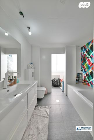 דירה, המעפילים, כפר סבא