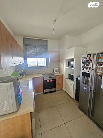 דירה, נווה יהושע, נווה יהושע, ערמונים, רמת גן