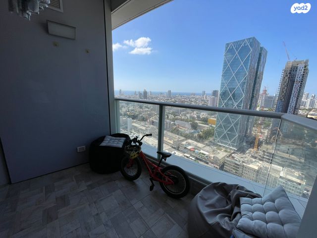 החשמונאים 100