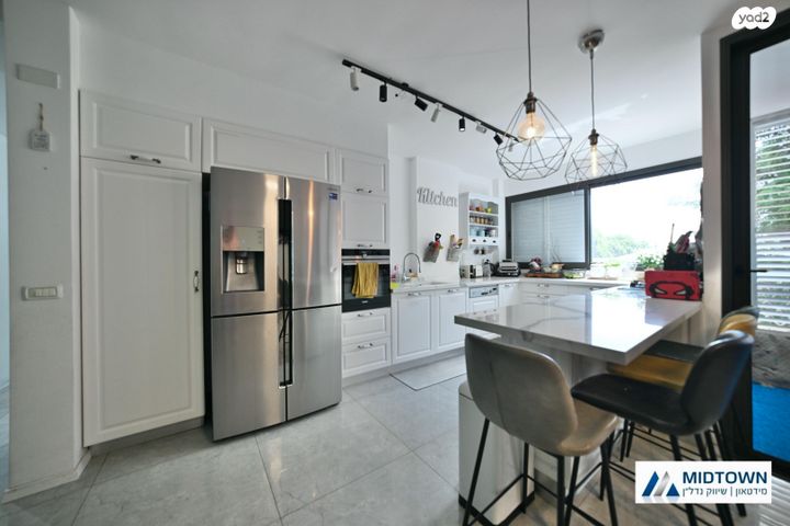 דירה, המעפילים, כפר סבא