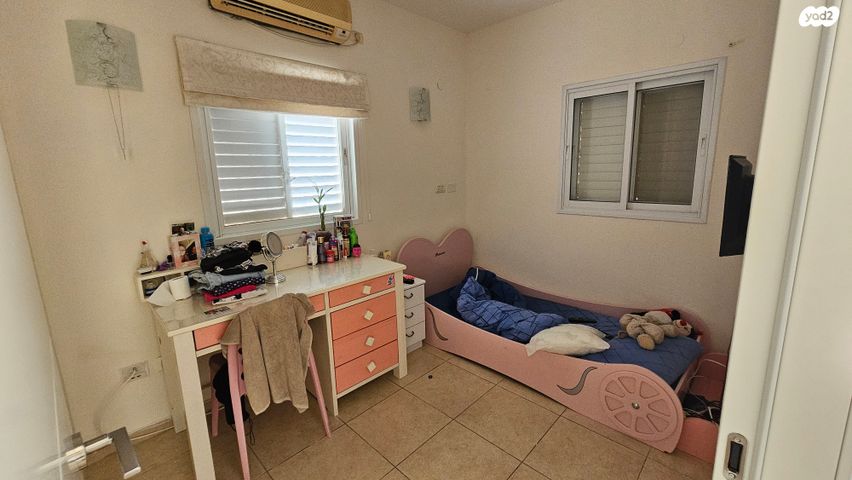 גג/ פנטהאוז, הגדוד העברי, רמב"ם, ראשון לציון