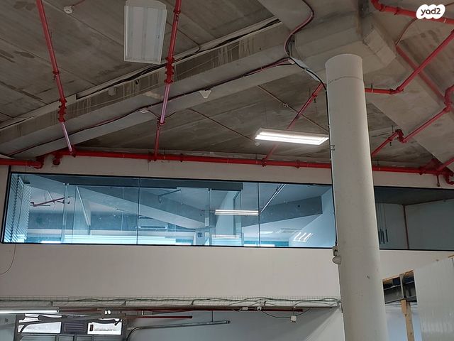 מבני תעשיה, ראש העין