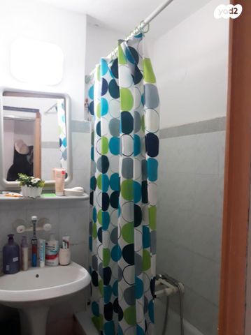 דירה, הגליל, המיסדים, כרמיאל