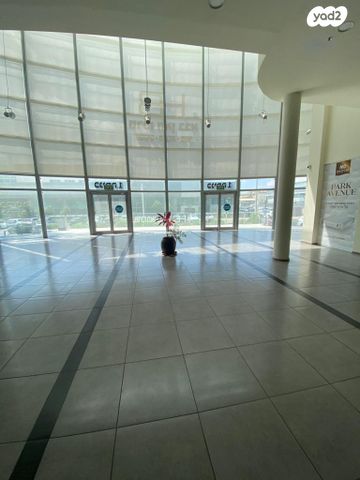 משרדים, כפר סבא