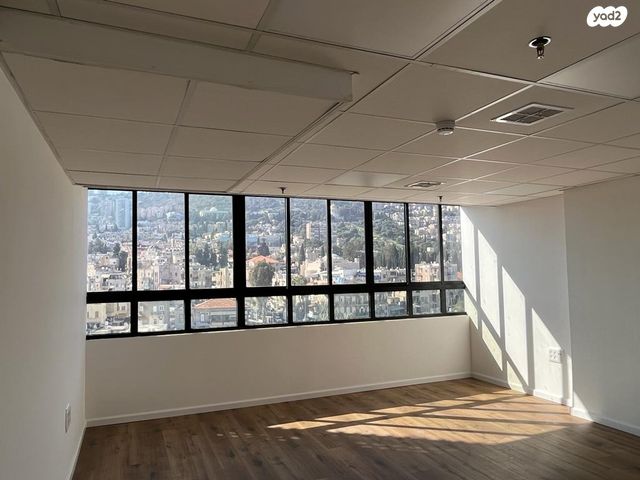 משרדים, חיפה