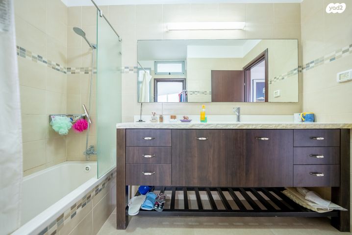 גג/ פנטהאוז, מגדל ים, אבני חן, מודיעין מכבים רעות