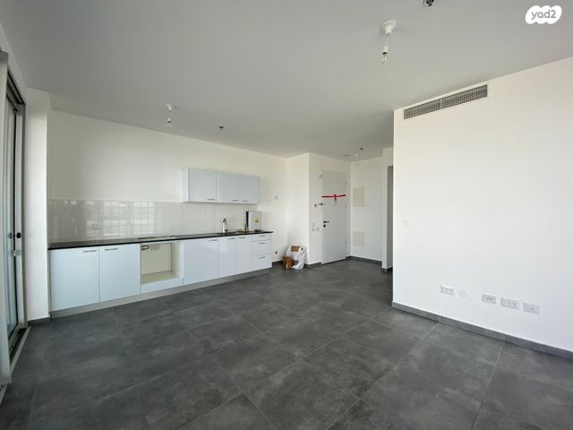 דירה, גרציאני יצחק, גני שרונה, קרית הממשלה, תל אביב יפו