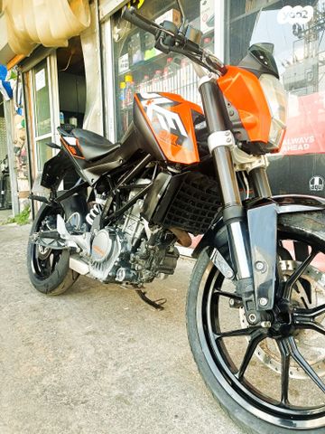 KTM Naked Duke 200