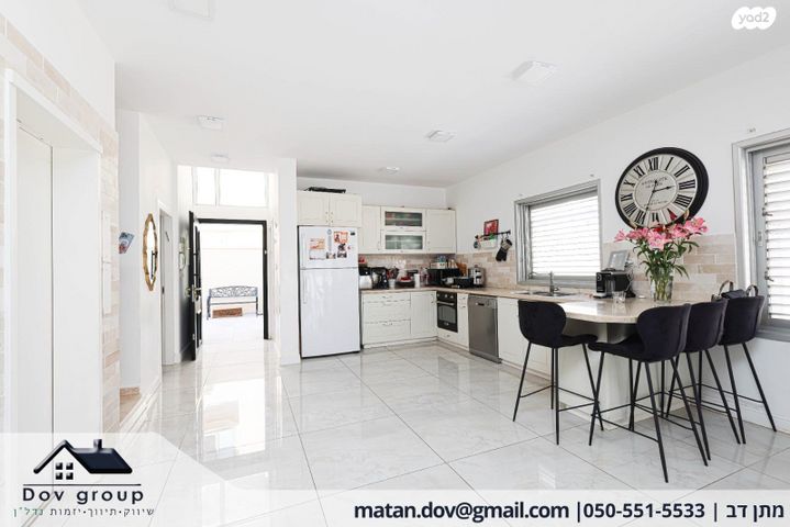 דו משפחתי, אקסודוס 15, גלי הים, נתניה