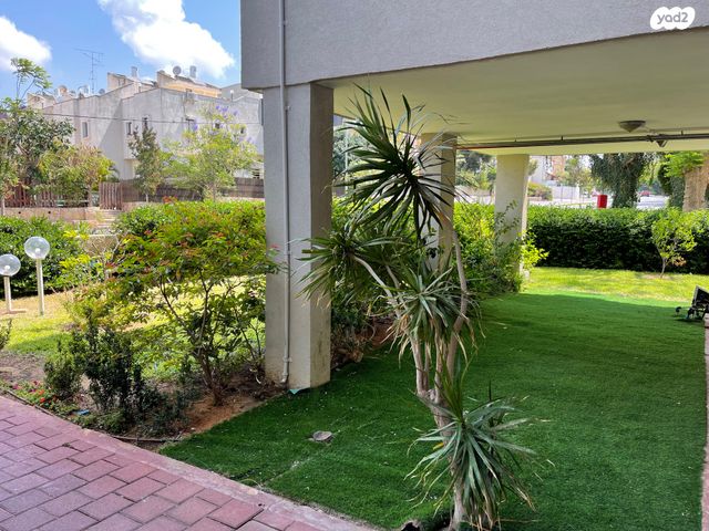 דירה, הפיוס, הרצליה