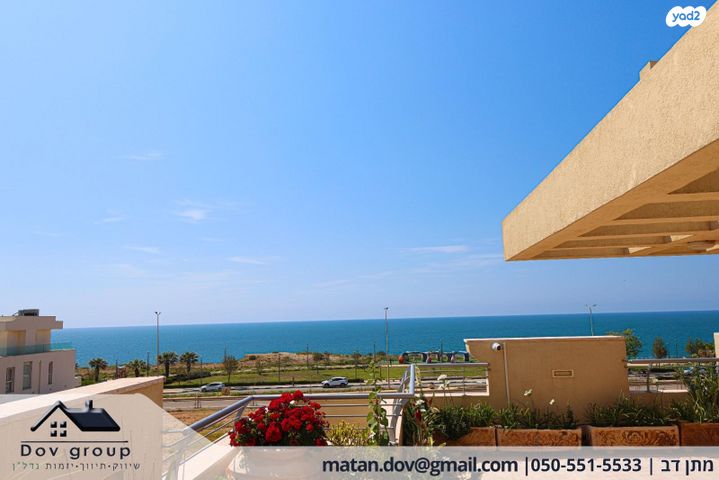 דו משפחתי, אקסודוס 15, גלי הים, נתניה