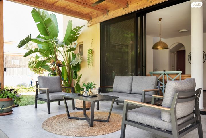 בית פרטי/ קוטג', ניצני עוז