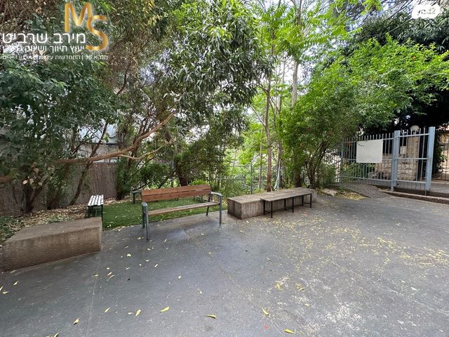 אולמות, שדרות הנשיא, מרכז הכרמל, חיפה