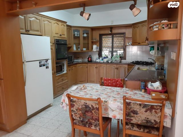 דו משפחתי, הירדן 14, חבצלת, רחובות