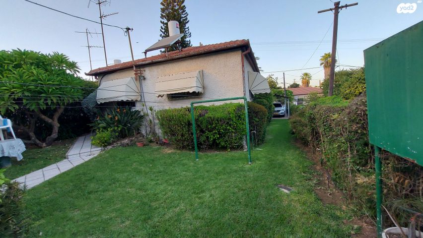 דו משפחתי, הירדן 14, חבצלת, רחובות