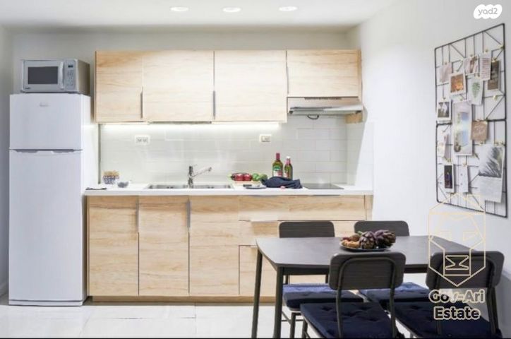 דירה, עובדיה סומך, ירושלים