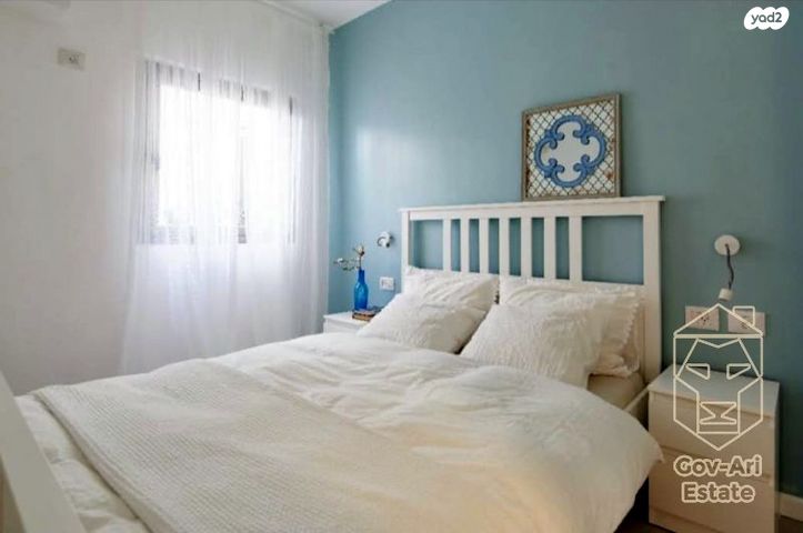 דירה, עובדיה סומך, ירושלים