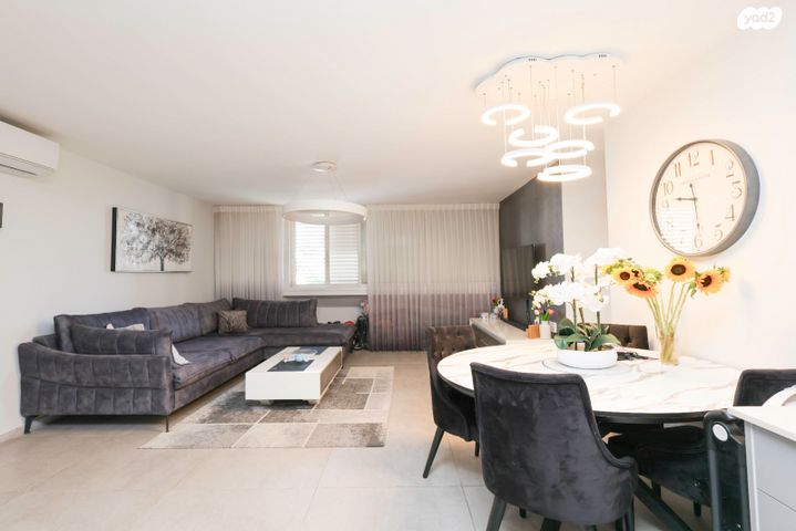 דירה, שדרות פנחס לבון 10, נתניה