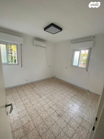 דירה, אנילביץ', חולון