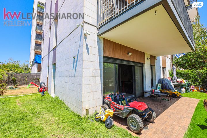 דירת גן, כפר יונה