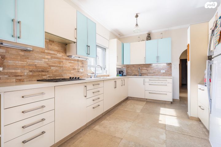 גג/ פנטהאוז, הרב משולם ראט, בית וגן, ירושלים