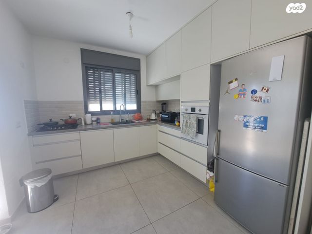 גג/ פנטהאוז, חולון