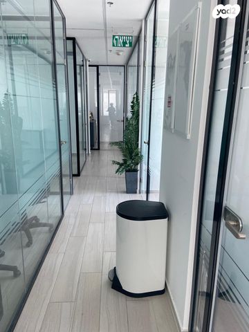 משרדים, דרך מנחם בגין, תל אביב יפו