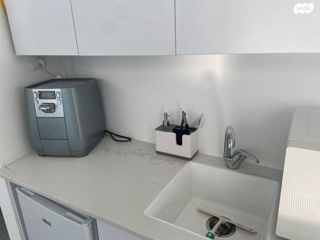 משרדים, דרך מנחם בגין, תל אביב יפו