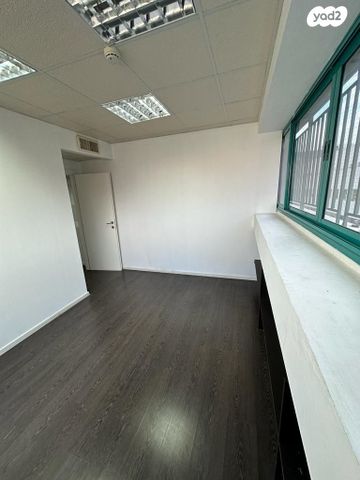 משרדים, כפר סבא