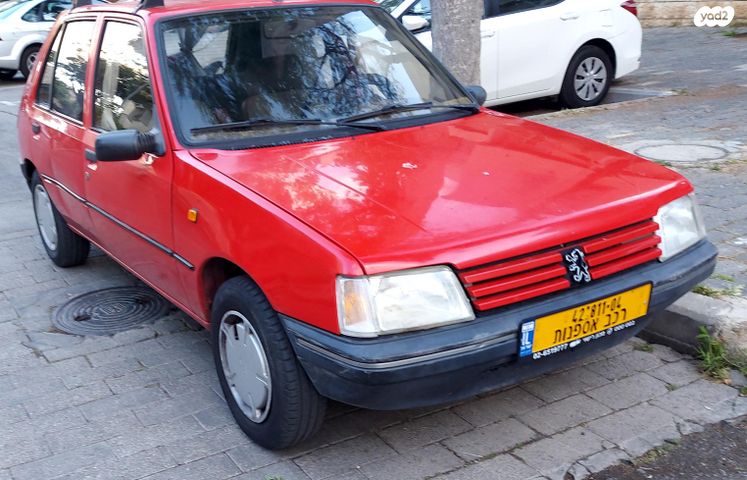 מודעת רכב פיג'ו