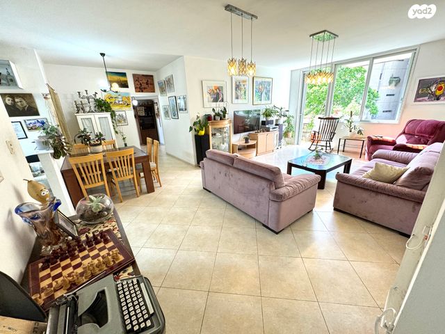 אריה בן אליעזר 49