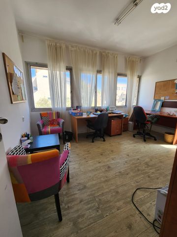 משרדים, כפר סבא