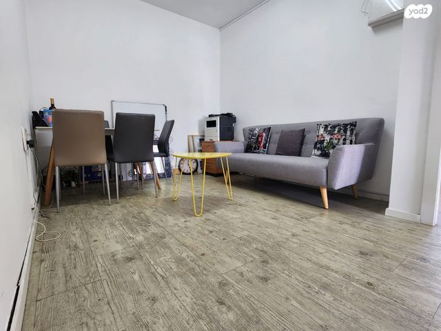 משרדים, כפר סבא