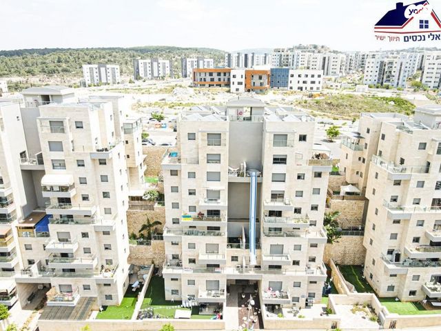 דופלקס, שוהם, אבני חן, חריש