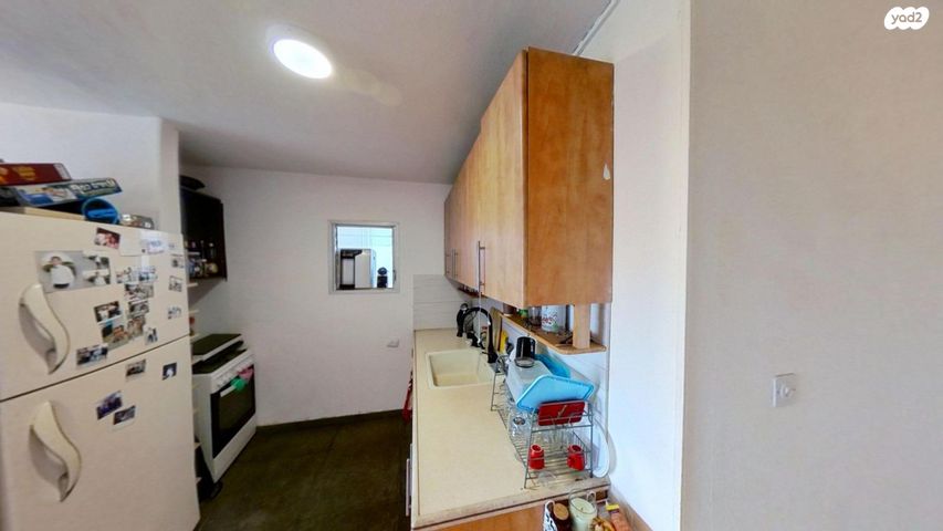 דירה, הנבל, מעלה אדומים