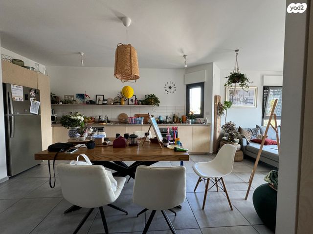 דירה, ציהתל"י 2, צהלון, שיכוני חסכון, תל אביב יפו