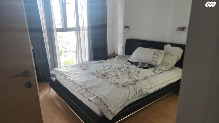 דירה, הרי הגלעד, בורסה, רמת גן