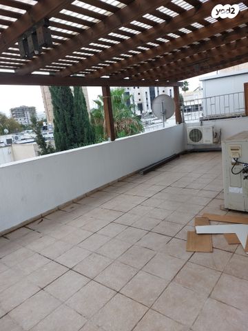 דירה, הרב עוזיאל, מוצקין הותיקה, קרית מוצקין