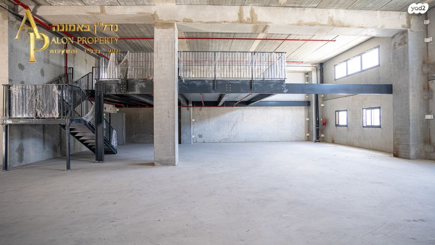 מבני תעשיה, אזור תעשיה א, חולון