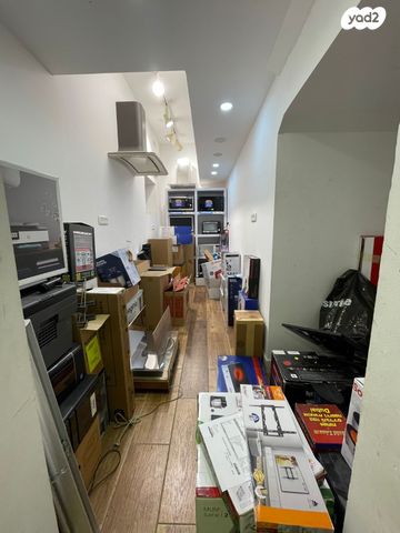 חנויות/ שטח מסחרי, חיפה