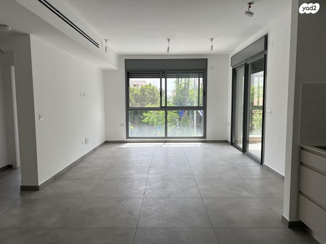 דירה, קריניצי 51, שכונת יהלום, מרכז העיר ב, רמת גן